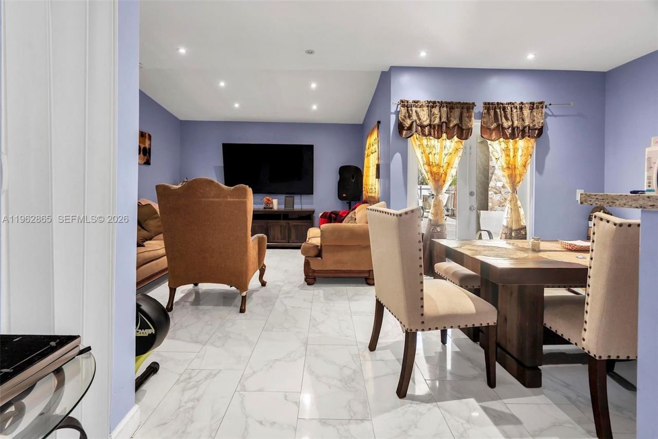 12201 SW 194th Ter, Miami, FL 33177 Photo