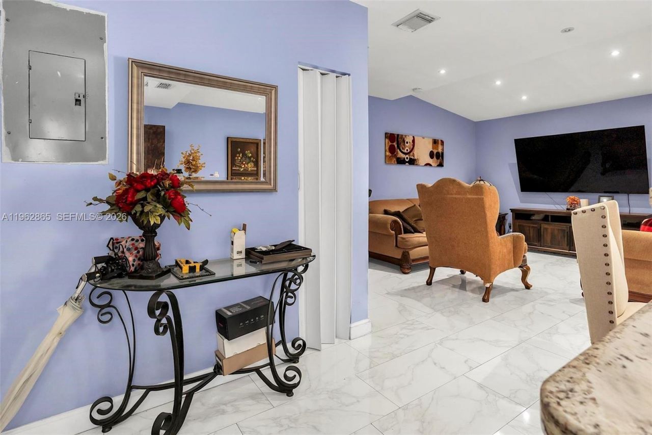 12201 SW 194th Ter, Miami, FL 33177 Photo