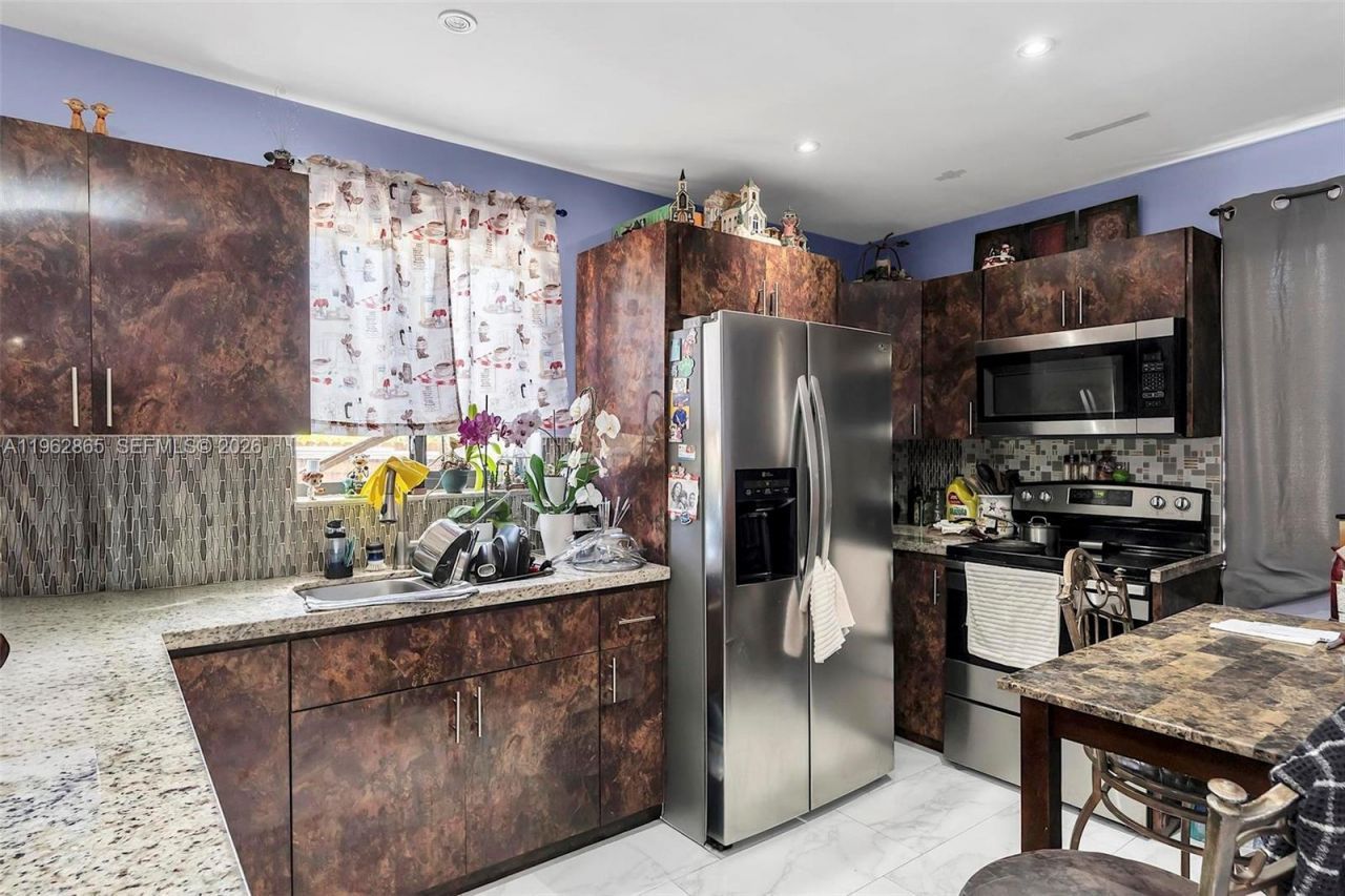 12201 SW 194th Ter, Miami, FL 33177 Photo