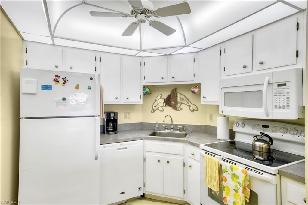3 Bluebill Ave, Unit 808, Naples, FL 34108 Photo