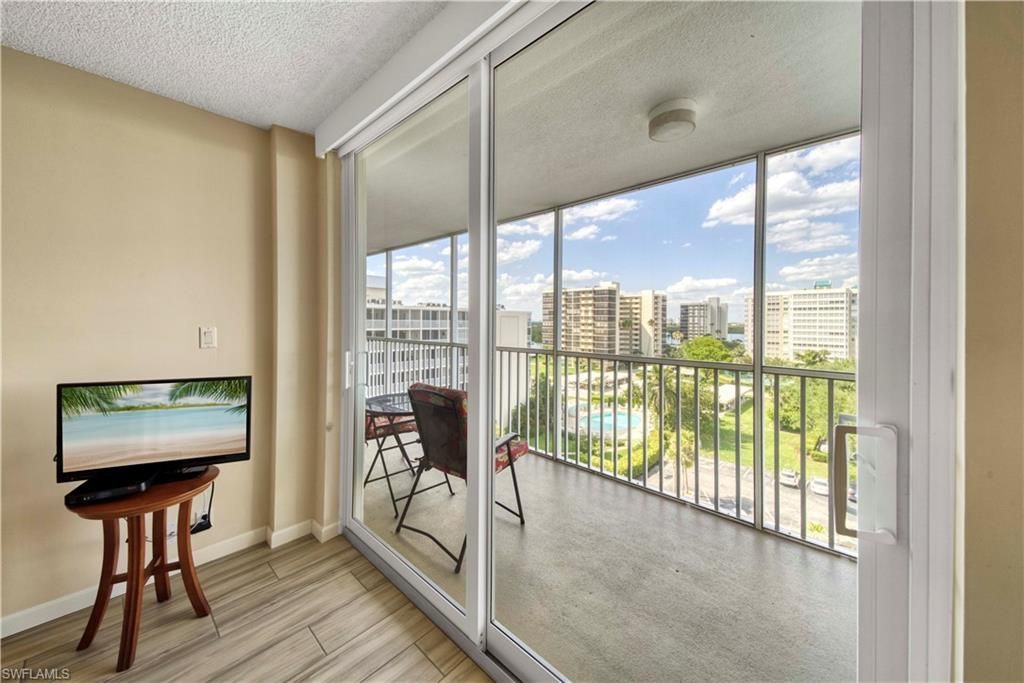 3 Bluebill Ave, Unit 808, Naples, FL 34108 Photo