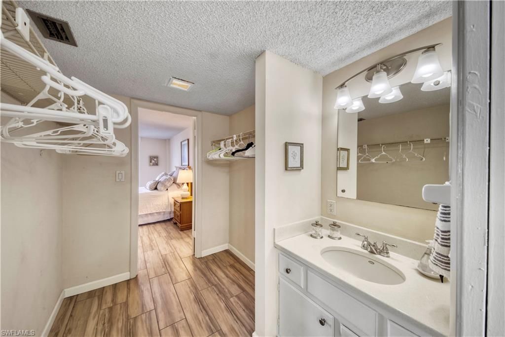 3 Bluebill Ave, Unit 808, Naples, FL 34108 Photo