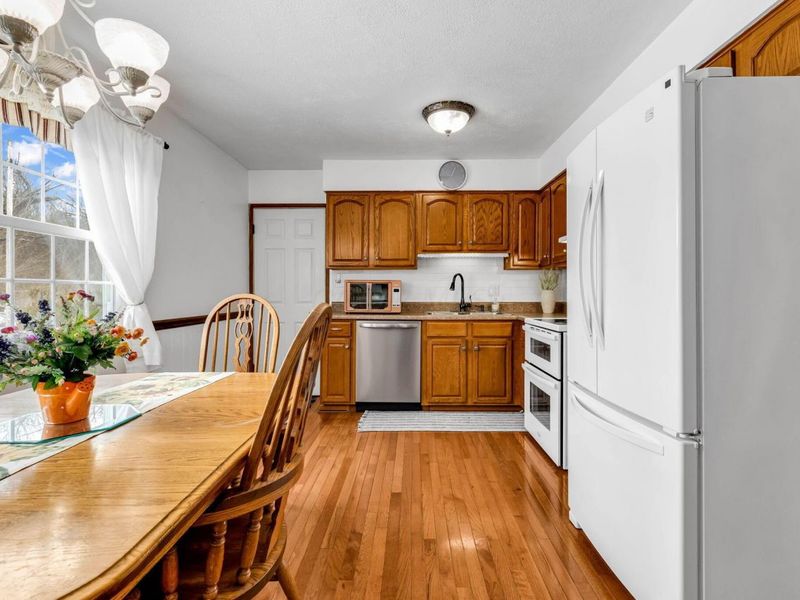 343 Sherwood Drive, Lexington, OH 44904 Photo 11