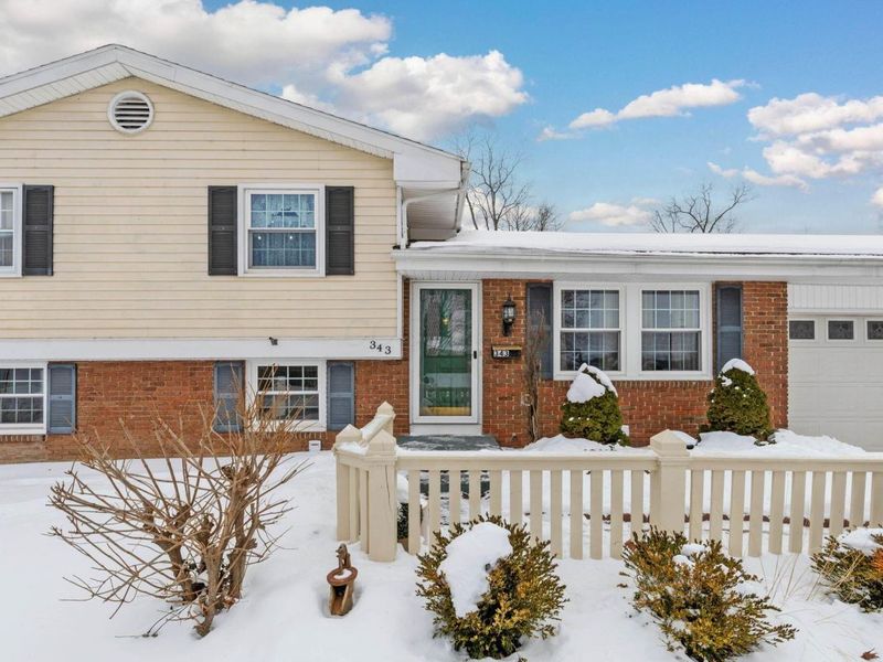 343 Sherwood Drive, Lexington, OH 44904 Photo 2