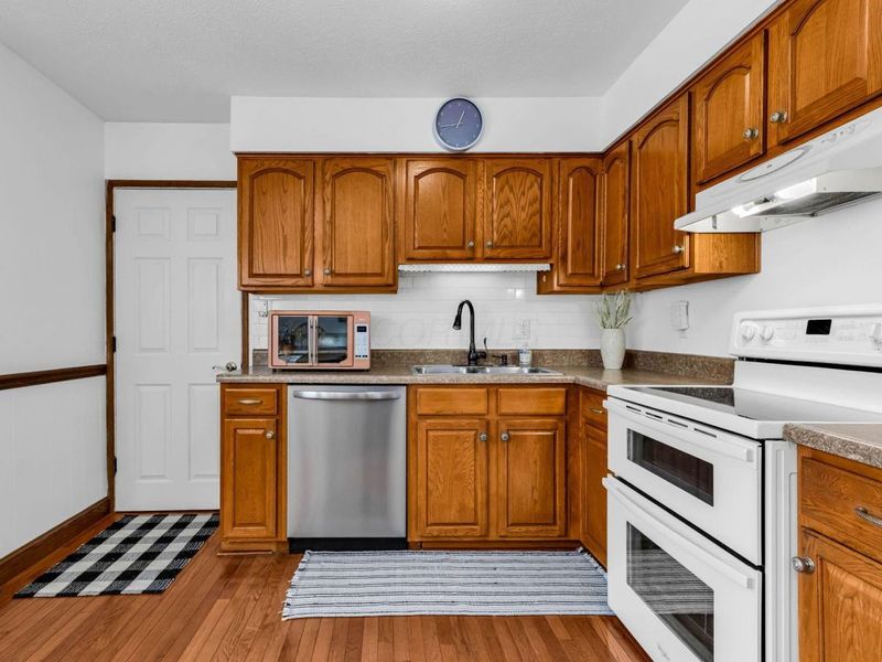 343 Sherwood Drive, Lexington, OH 44904 Photo 9