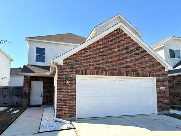 2228 Dana Drive, Grand Prairie, TX 75051
