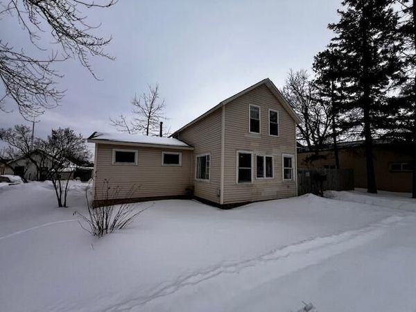 106 S B Street, Cheboygan, MI 49721