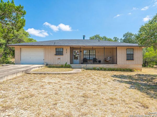 371 Lake Country, Lakehills, TX 78063