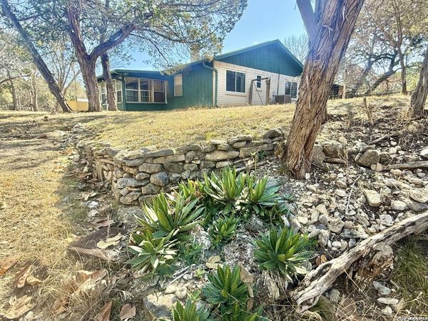 204 Aqua Vista, Kerrville, TX 78028
