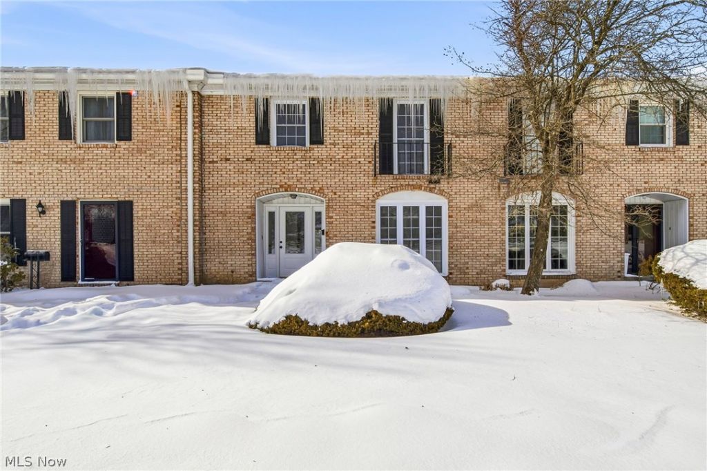 824 S Chillicothe Road, Unit 9, Aurora, OH 44202 Main Photo