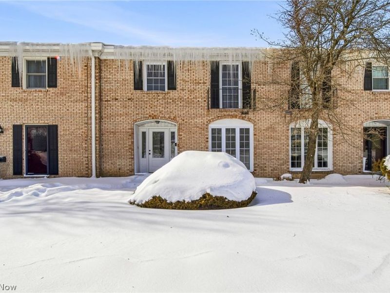 824 S Chillicothe Road, Unit 9, Aurora, OH 44202 Photo 1