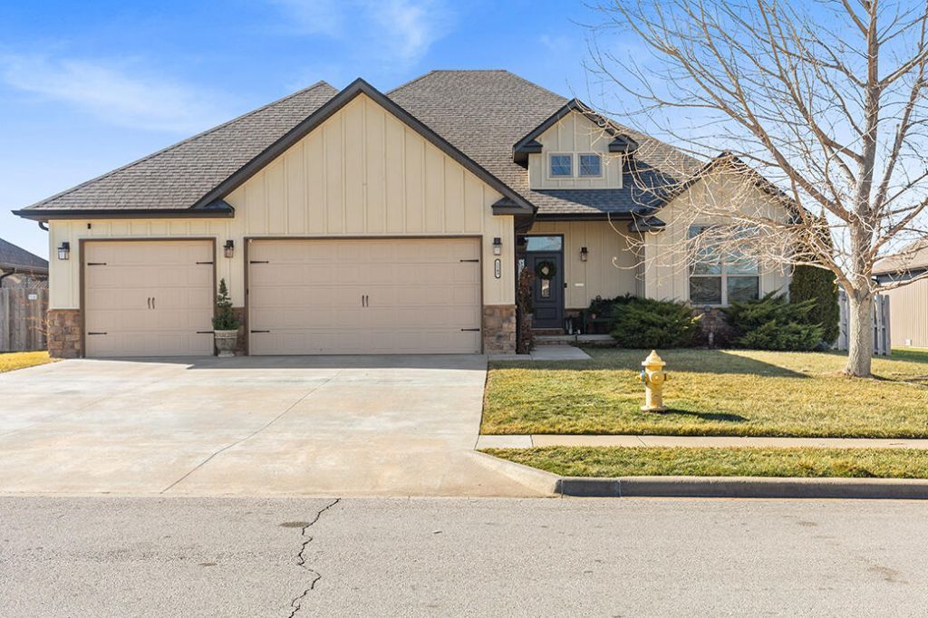 1143 S Cumberland Avenue, Republic, MO 65738 Main Photo