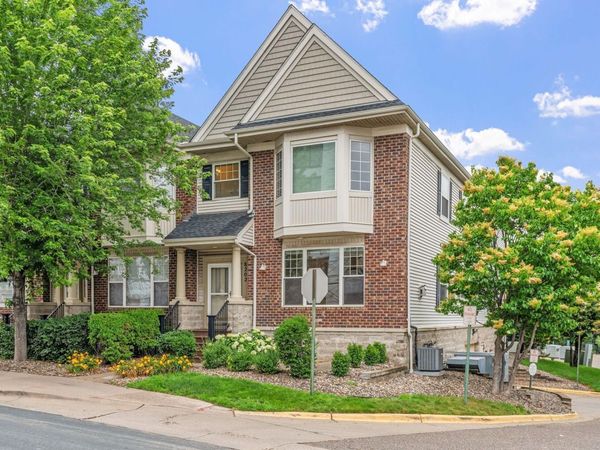 8202 Golden Valley Road, Golden Valley, MN 55427