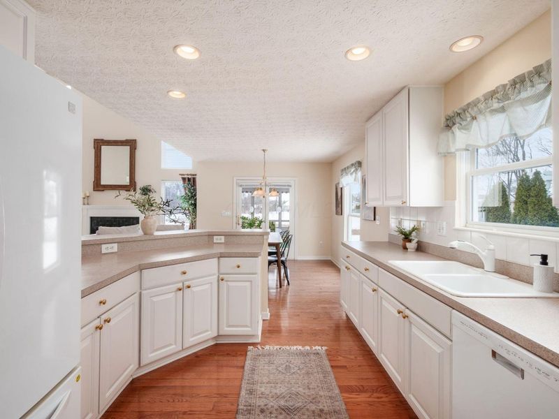 2790 Royal Dornoch Circle, Delaware, OH 43015 Photo 17