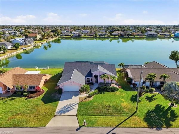 1120 SE 1st TER , CAPE CORAL, FL 33990