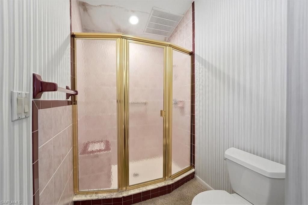 1120 SE 1st Ter, Cape Coral, FL 33990 Photo