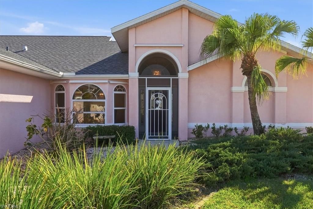 1120 SE 1st Ter, Cape Coral, FL 33990 Photo