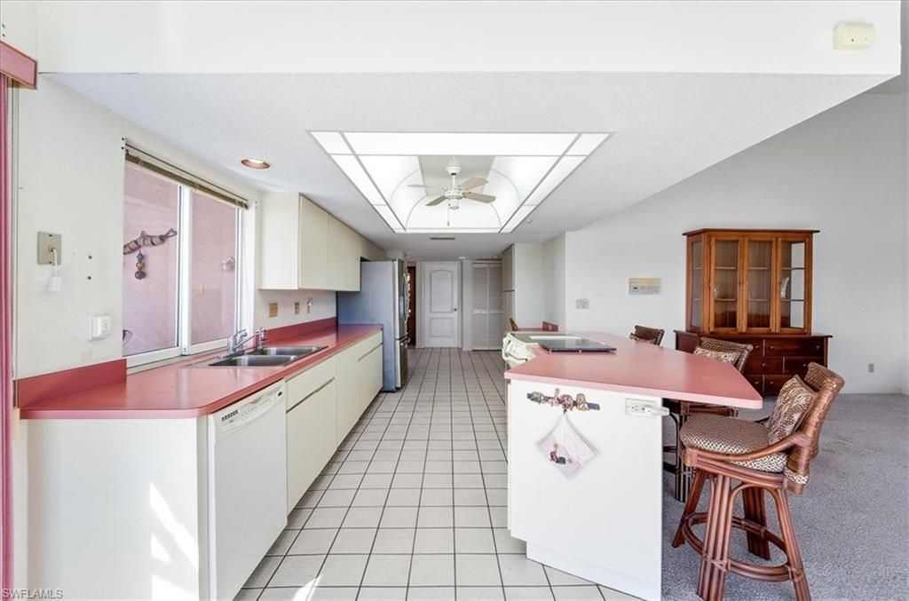 1120 SE 1st Ter, Cape Coral, FL 33990 Photo