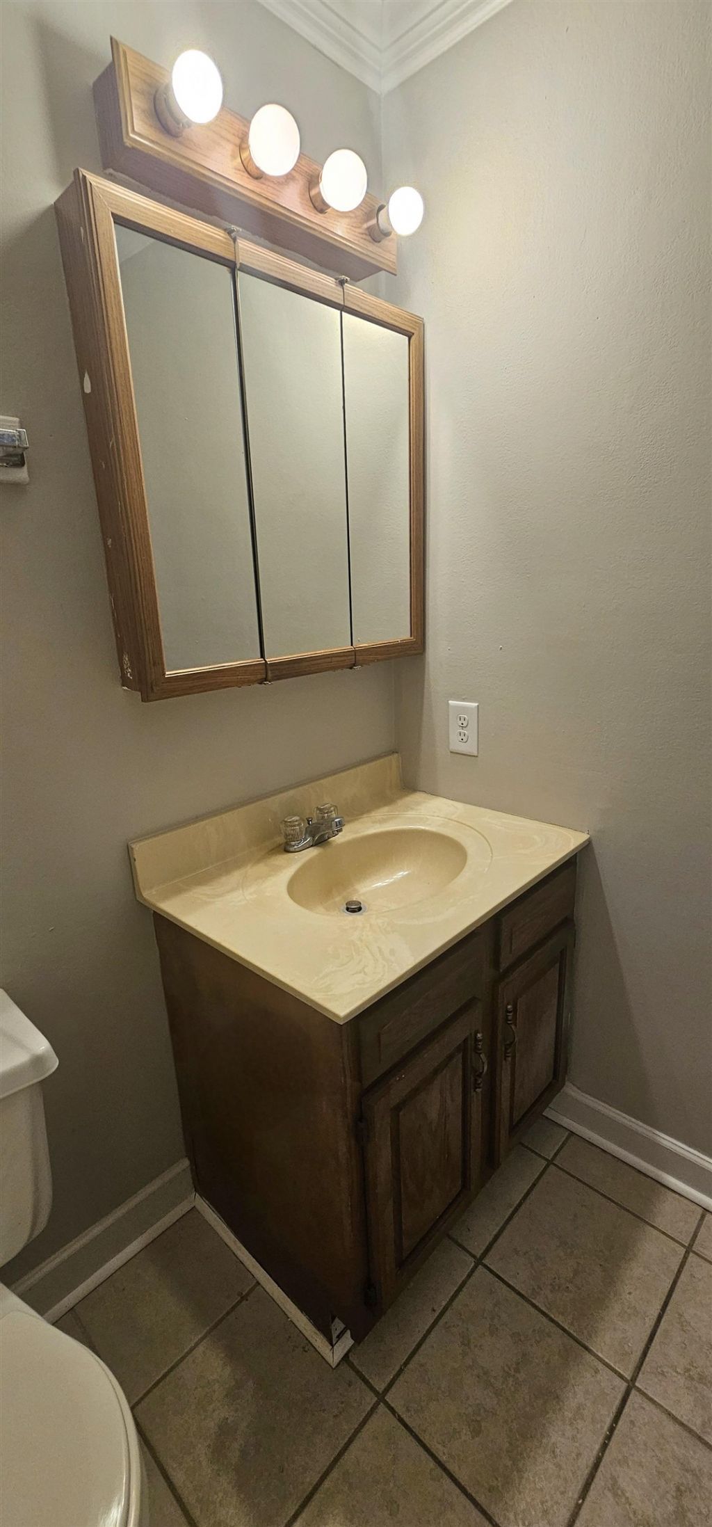 615 Carter Ln. Photo 16