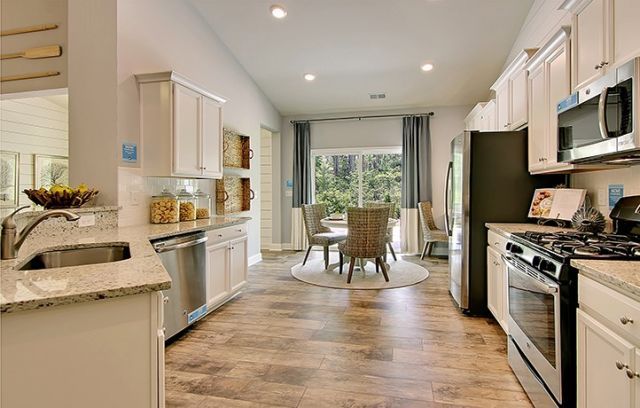 9684 Indigo Creek Blvd.  Photo 18