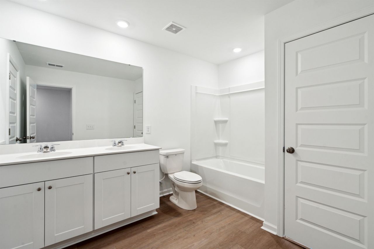 340 Cowry Ct Photo 16