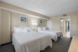 201 77th Ave. N photo 4