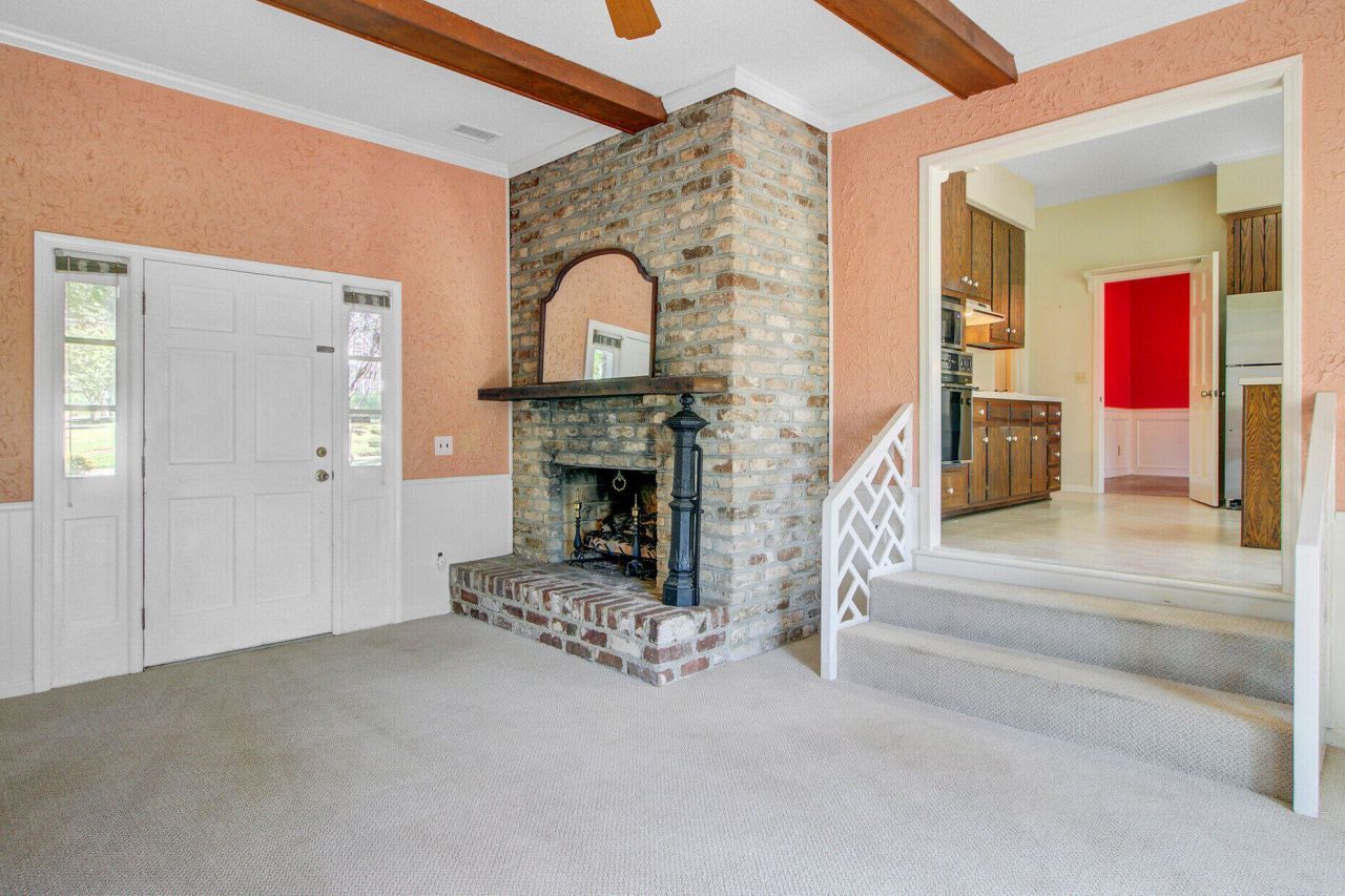 408 Country Club Boulevard Photo 16