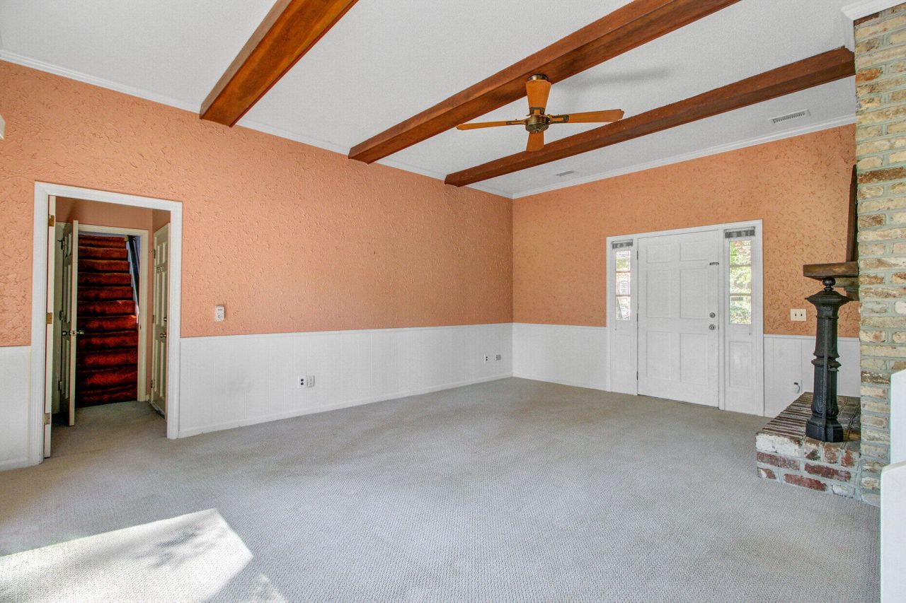 408 Country Club Boulevard Photo 18