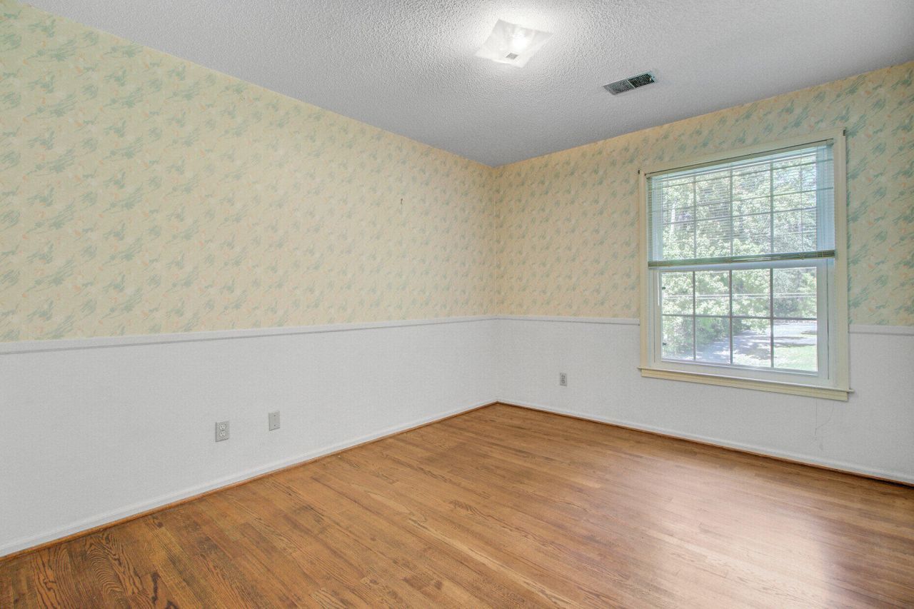 408 Country Club Boulevard Photo 31