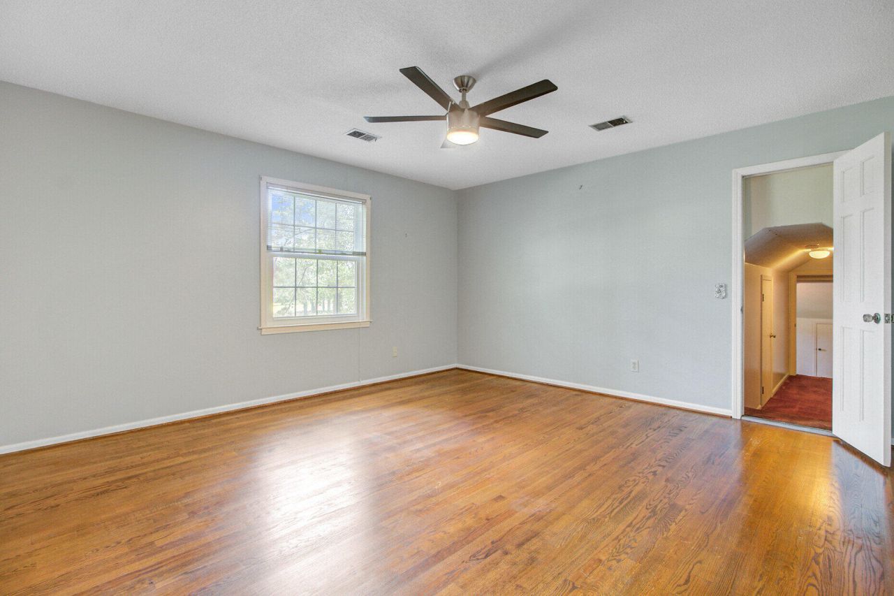 408 Country Club Boulevard Photo 33