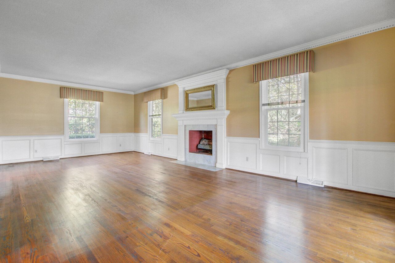 408 Country Club Boulevard Photo 9