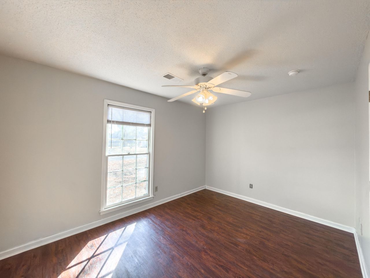 103 Chickasaw Court Photo 12