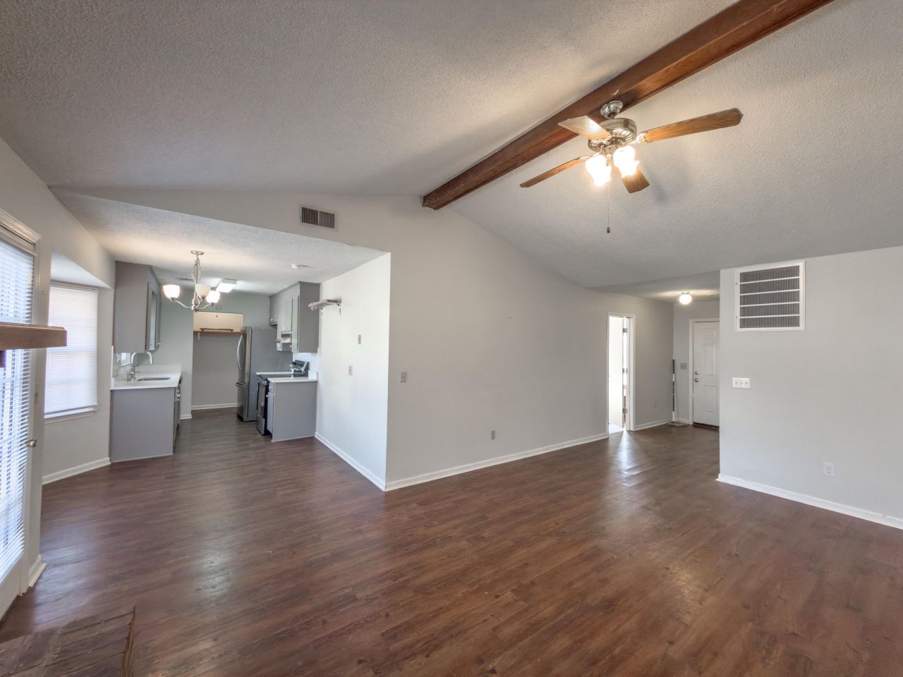 103 Chickasaw Court Photo 5