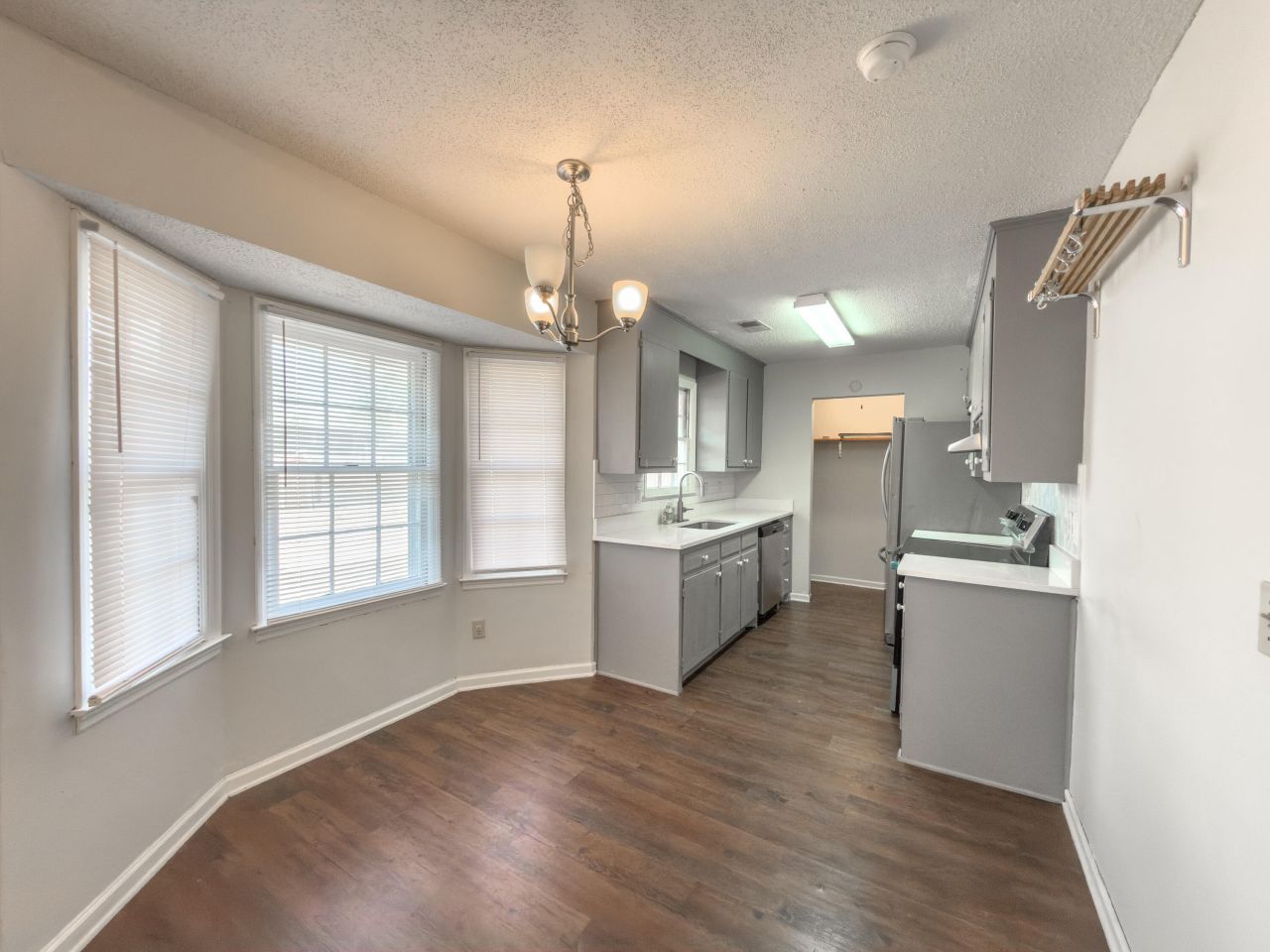 103 Chickasaw Court Photo 6