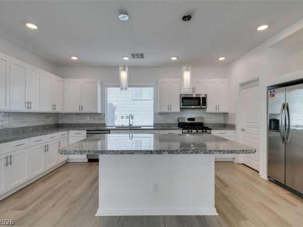 8048 Haywood Estate Avenue, Las Vegas, NV 89113