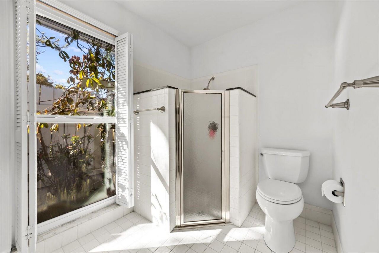 571 NE Town Terrace, Jensen Beach, FL 34957 Photo