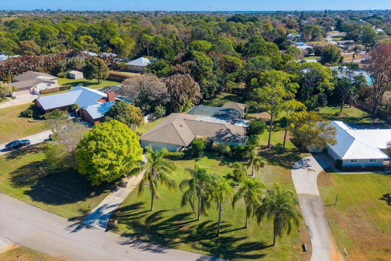 571 NE Town Terrace, Jensen Beach, FL 34957 Photo