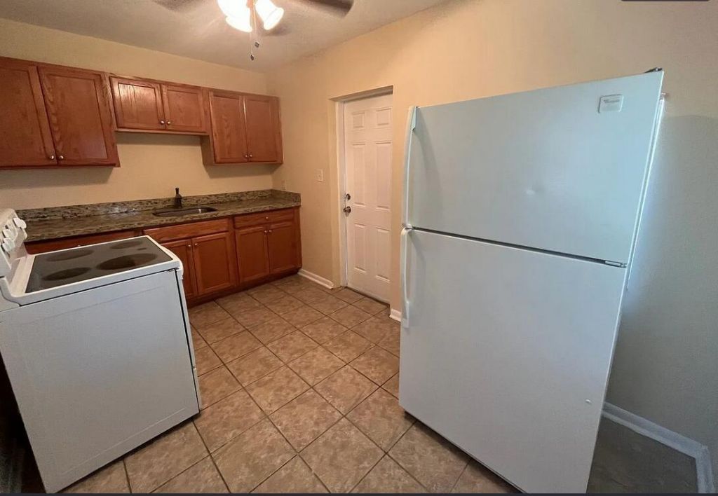 182 W 34th Street, Unit 1, Riviera Beach, FL 33404 Photo