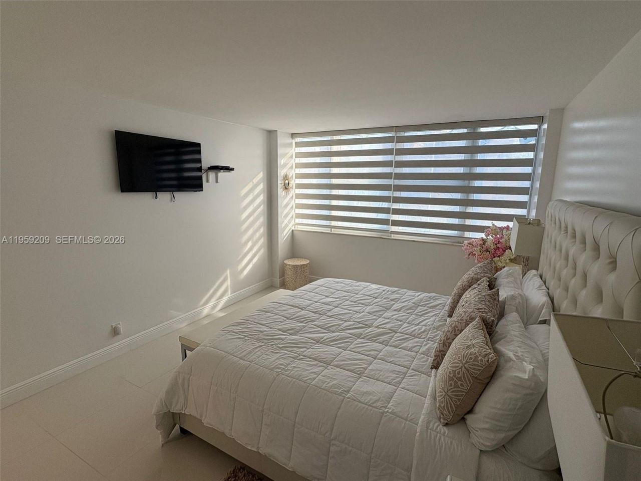 2030 S Ocean Dr , Unit 1812, Hallandale Beach, FL 33009 Photo