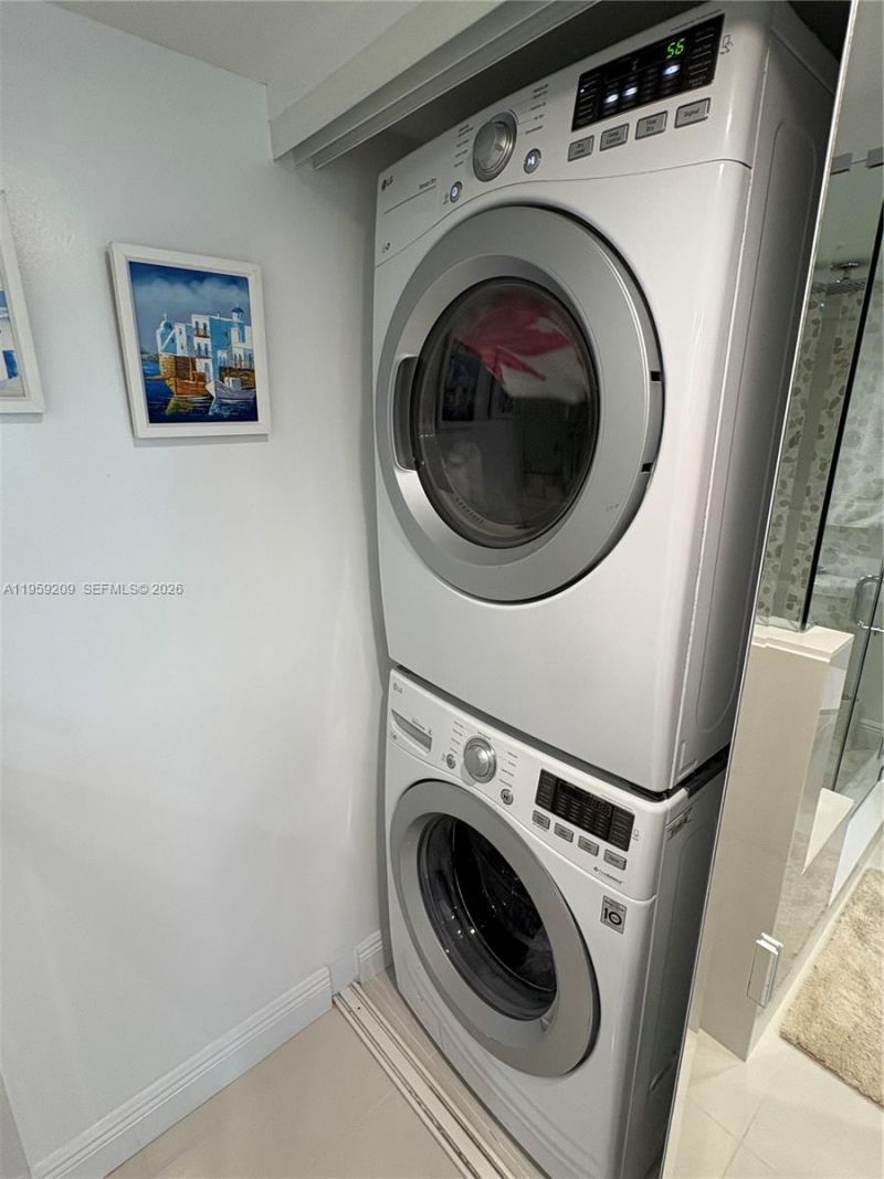 2030 S Ocean Dr , Unit 1812, Hallandale Beach, FL 33009 Photo