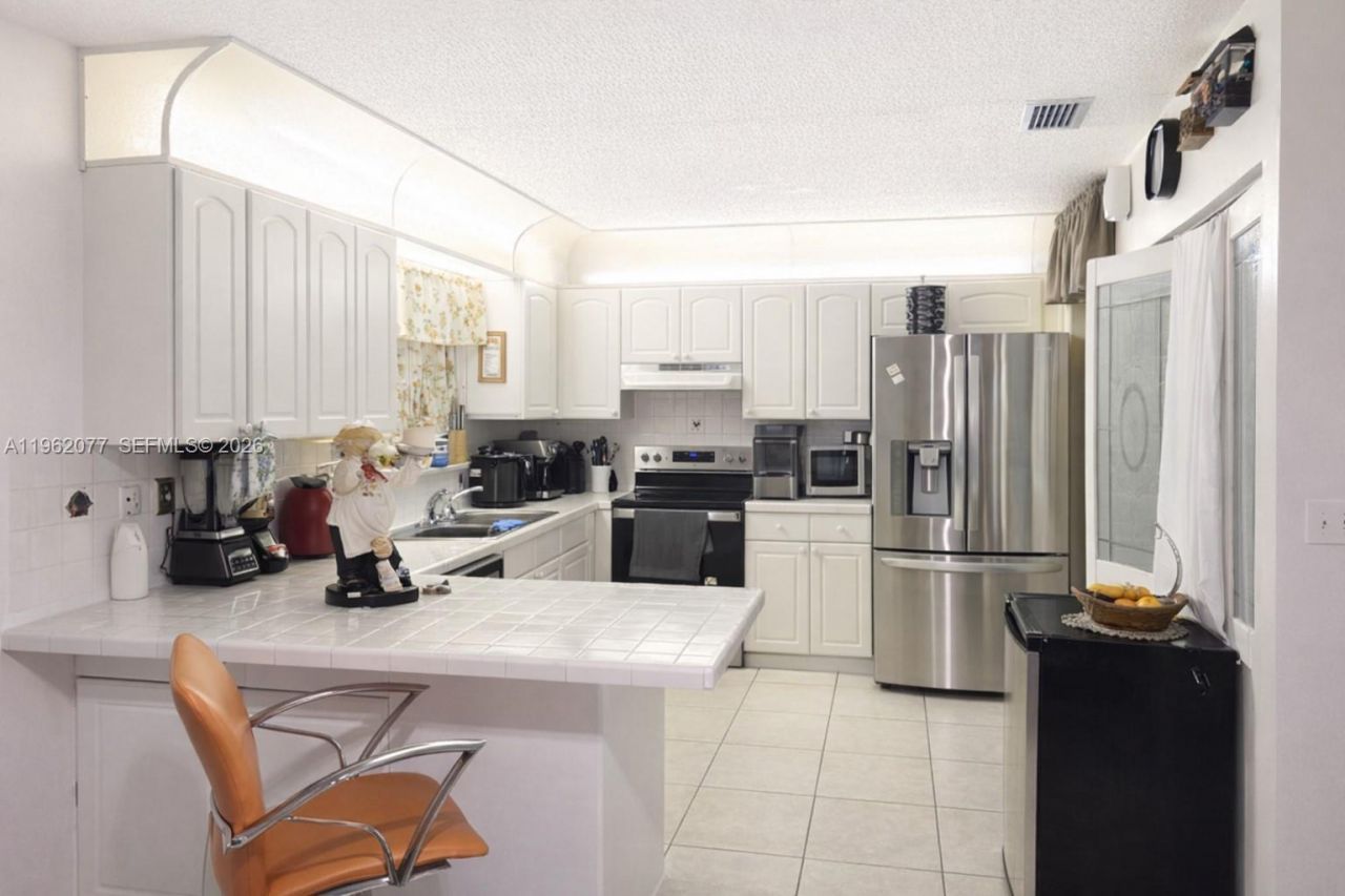 12516 SW 9th Ter, Unit 2, Miami, FL 33184 Photo