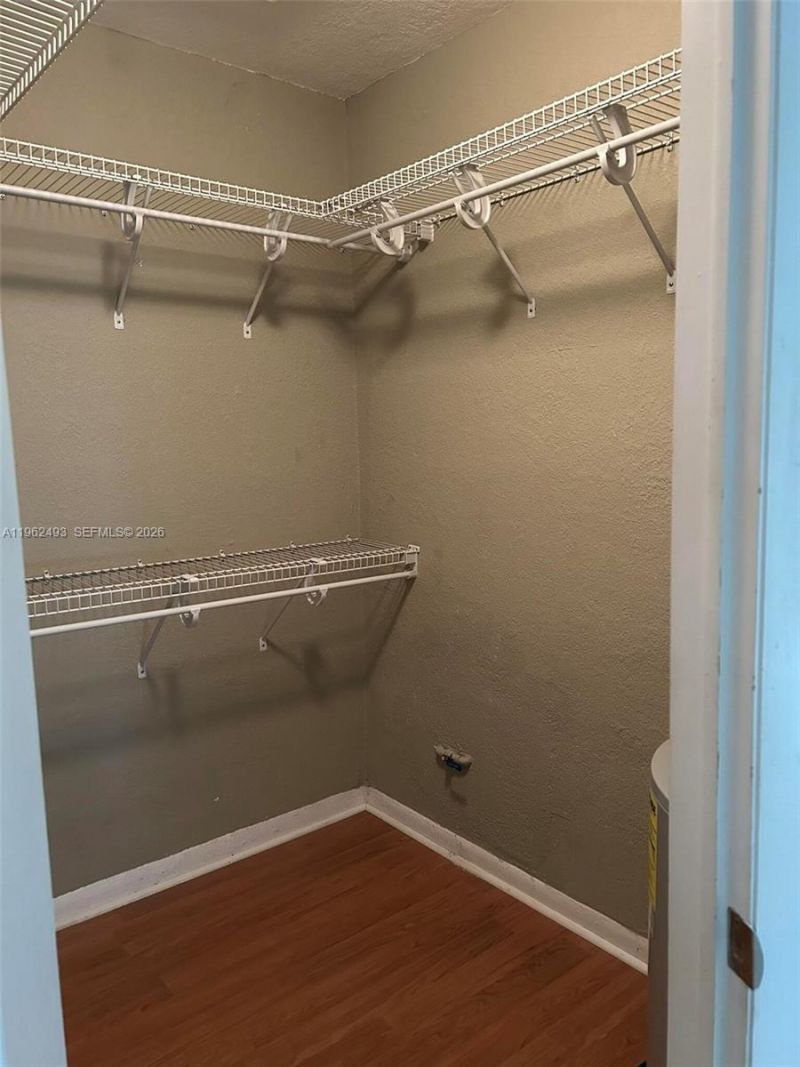 8950 SW 69th Ct, Unit 215, Pinecrest, FL 33156 Photo