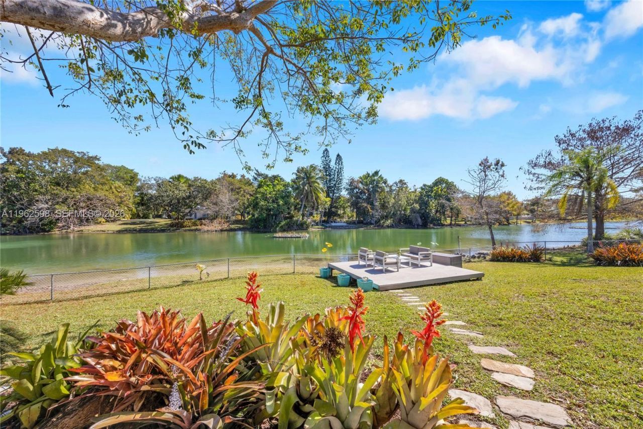 11625 SW 70th Ave, Pinecrest, FL 33156 Photo