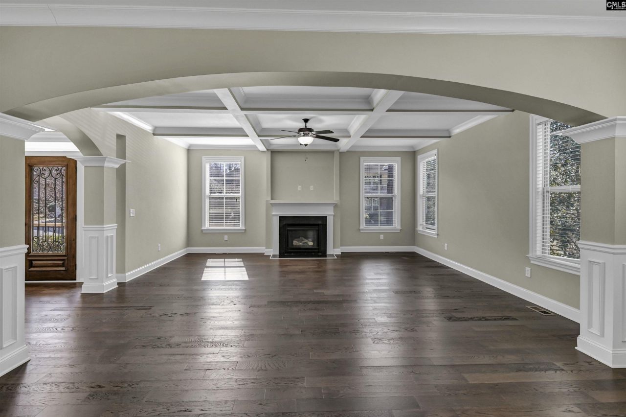 6 Alumni Lane  Photo 4