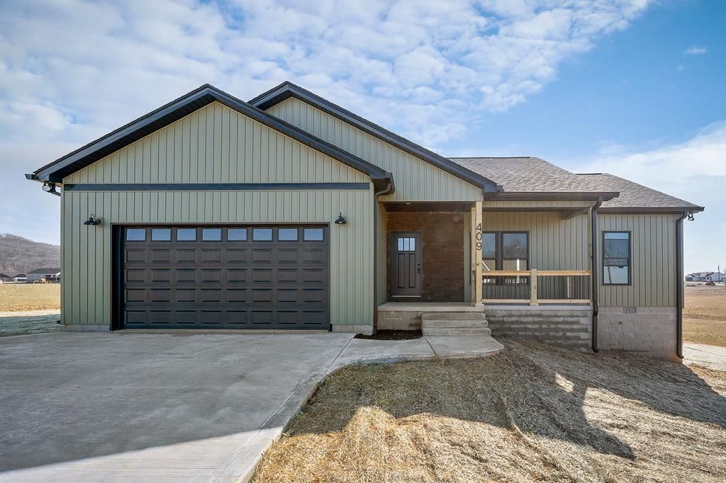 409 Harleys Ridge Rd, Sparta, TN 38583 Main Photo