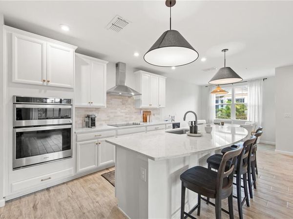 4688 Arboretum CIR, Unit 101, NAPLES, FL 34112