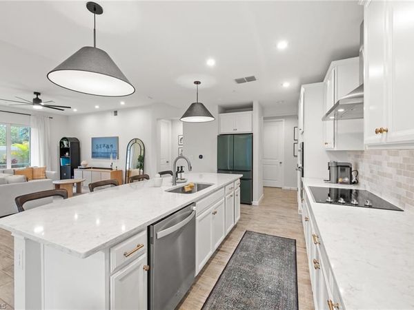 4688 Arboretum CIR, Unit 101, NAPLES, FL 34112