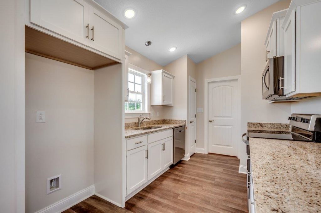 2532 Harvey Rd. Photo 7