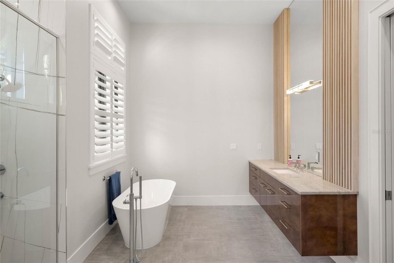 4050 Camino Real, Sarasota, FL 34231 Photo