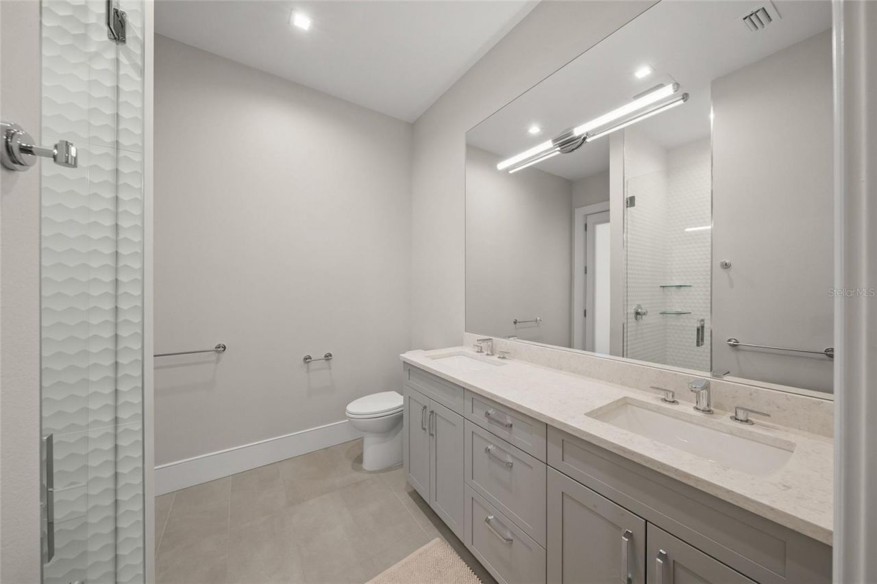 4050 Camino Real, Sarasota, FL 34231 Photo